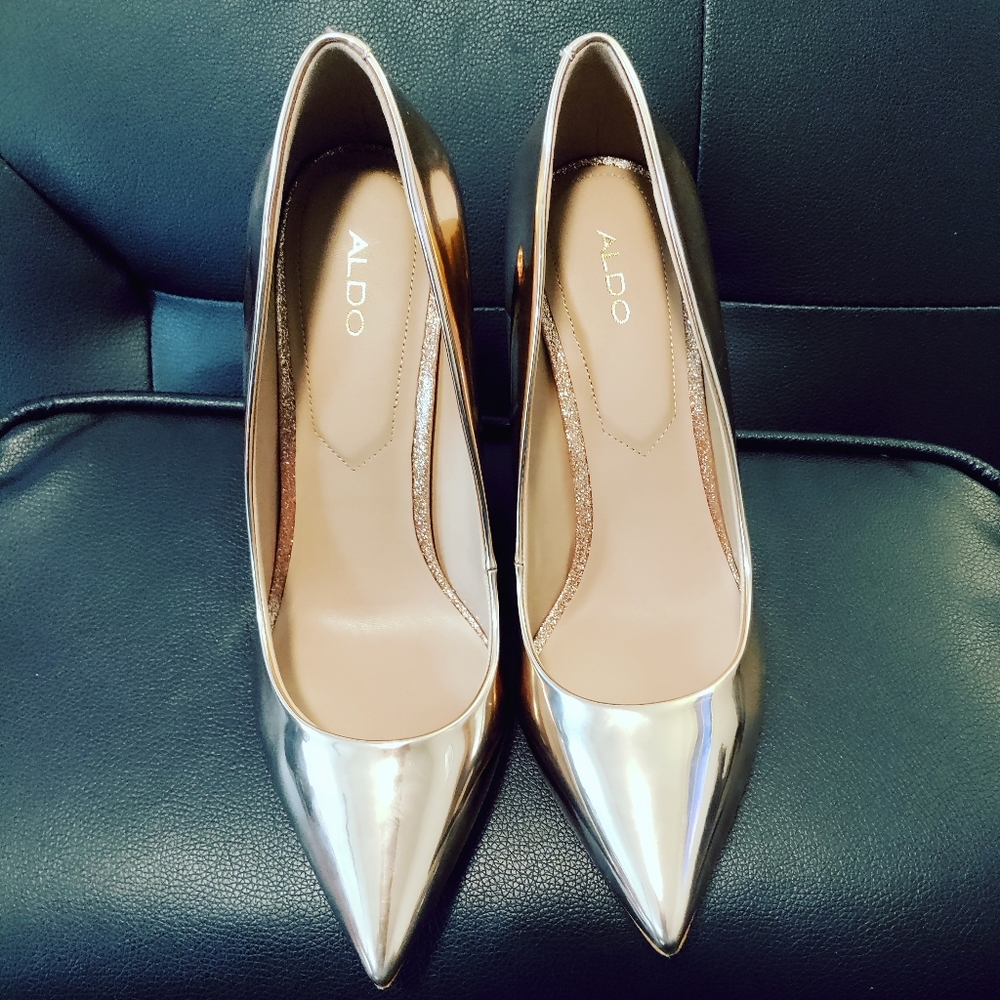 Rose Gold Heels - Picture 3 of 7